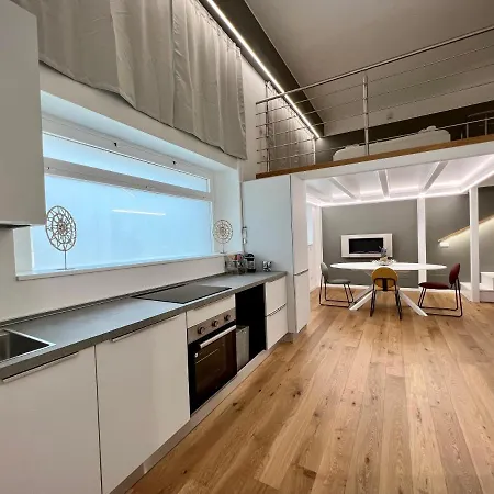 Central Luxe Haven Appartamento