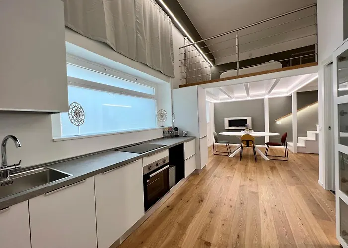 Central Luxe Haven Apartment